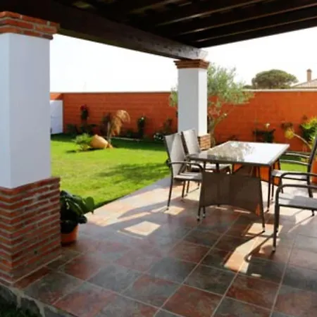 Holiday home Casa Familiar Con Piscina, Barbacoa Y Jardin Cerca De La Playa En - Es-180-299 Conil De La Frontera