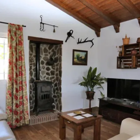 Casa Familiar Con Piscina, Barbacoa Y Jardin Cerca De La Playa En - Es-180-299 Conil De La Frontera